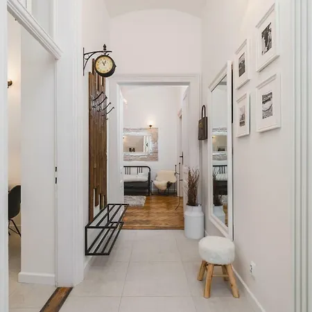 Luxury Modern Place For 4 - By Homeclick Апартаменты *